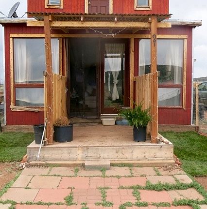 Construction of porch 2016