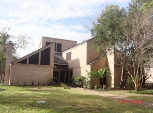 714 Center Hill Dr, Houston, TX 77079