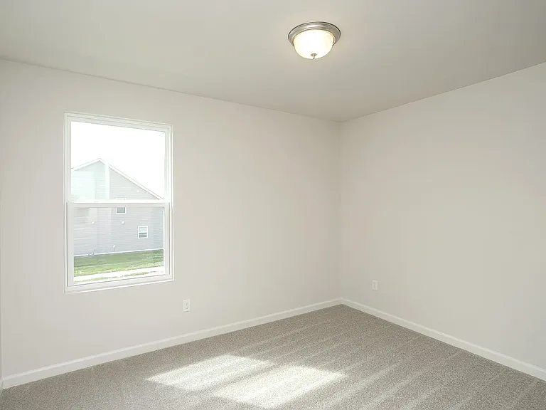 5401 Zinnia Ln E — Photo 13