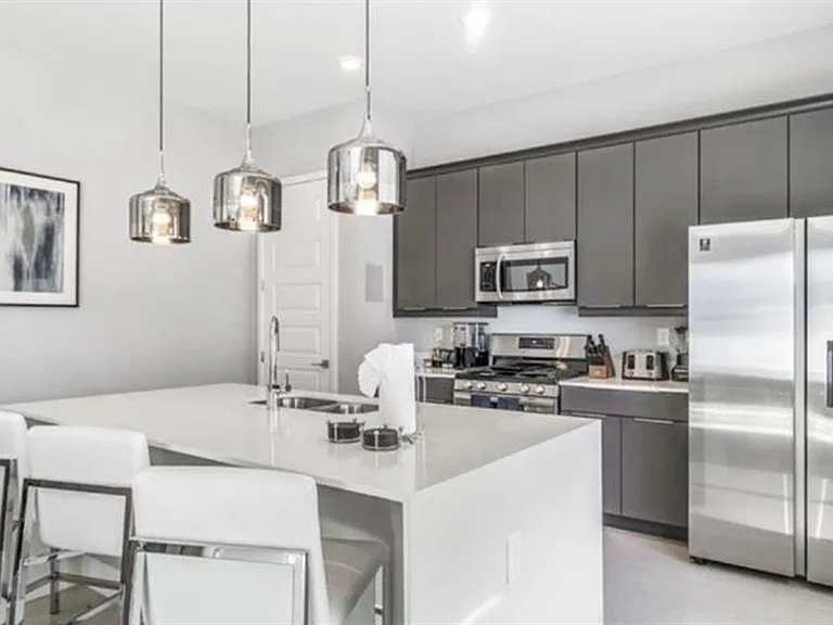 7773 Spectrum Dr — Photo 11