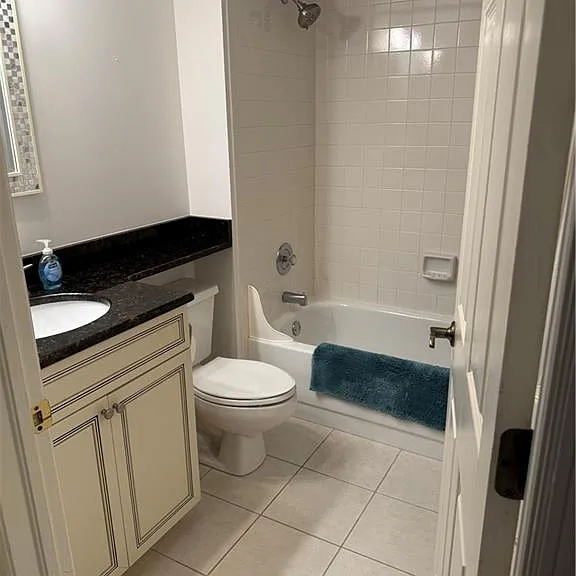 13070 Amberley Ct #902 — Photo 15