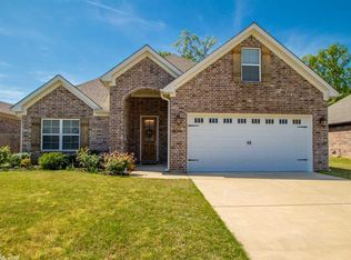 5064 Maple Leaf Dr, Benton, AR 72019