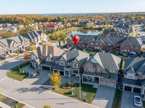 1305 Butler St, Innisfil, ON L9S 0L4