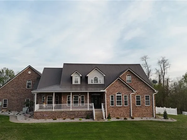 1384 Spider Ridge Rd, Parkersburg, WV 26104