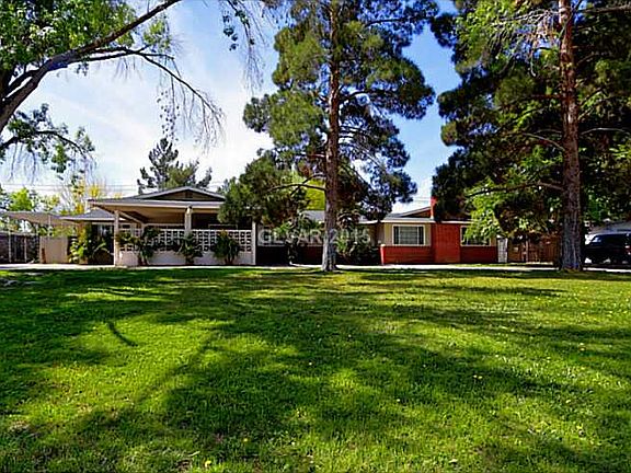 4th image of 2099 Bridlewood Dr