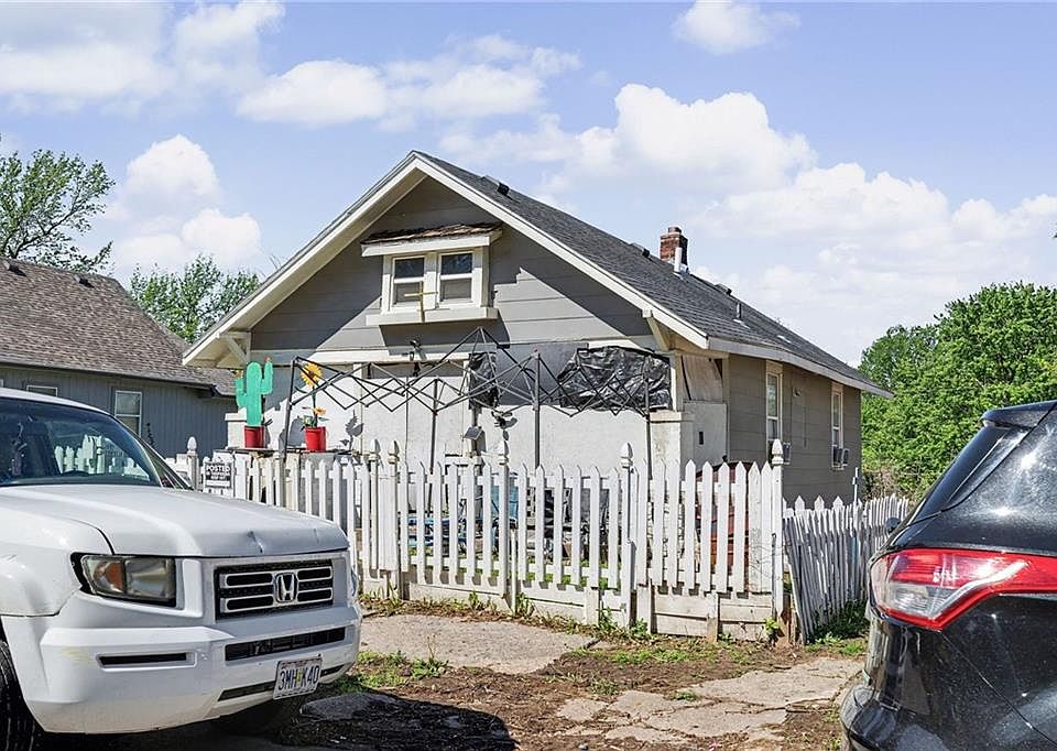 1st image of 324 Bellaire Ave