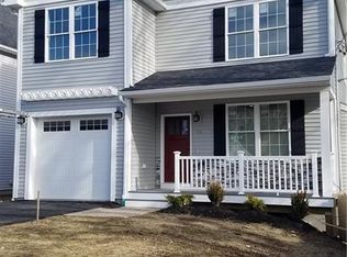 11 Mount Ave, Lincoln, RI 02865