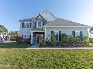 528 Saratoga Rd, Sneads Ferry, NC 28460