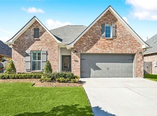 592 Terrace Lake Dr, Covington, LA 70435