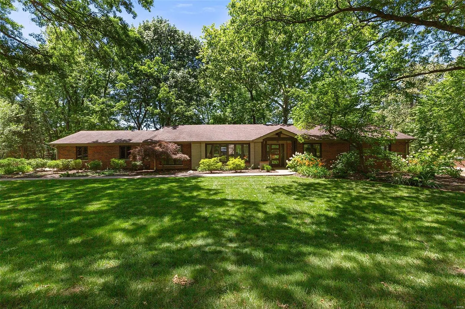 10672 Country View Dr photo 1
