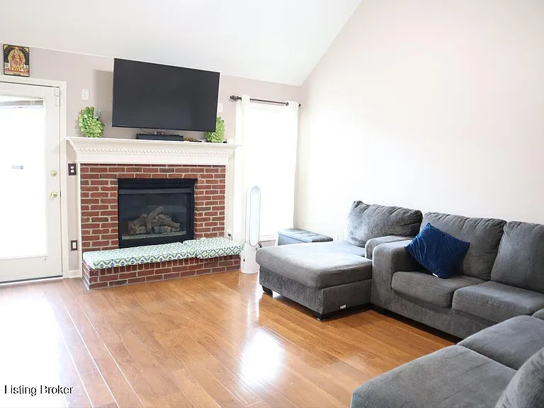 10129 Spring Gate Dr — Photo 7