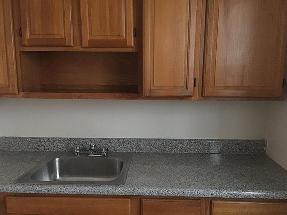 2nd image of 3018 Holland Ave APT 3