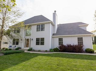 932 N Grant St, Port Washington, WI 53074