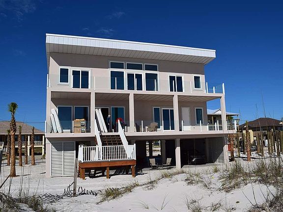 4th image of 904 Ariola Dr