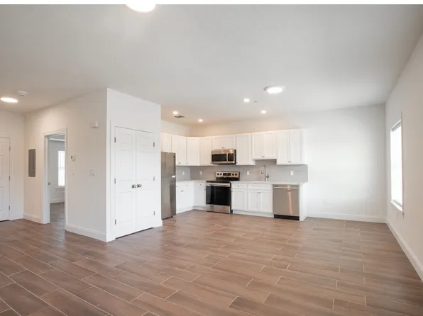 1163 Montauk Hwy #C2, Copiague, NY 11726