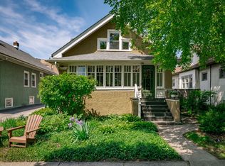 131 N Harvey Ave, Oak Park, IL 60302