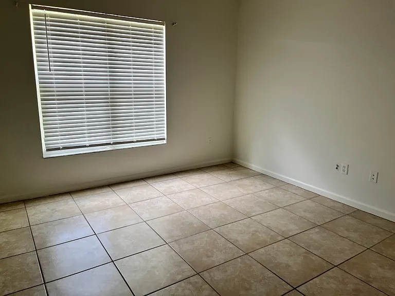 2169 Cypress Bay Blvd #1 — Photo 6