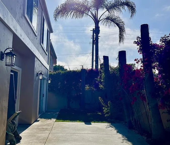 2103 Gates Ave #B — Photo 11