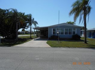 701 Wedelia Dr, Barefoot Bay, FL 32976