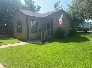 707 S Jackson St, Kaufman, TX 75142