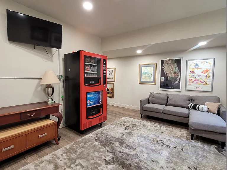 342 Forest Ave #C6 — Photo 37