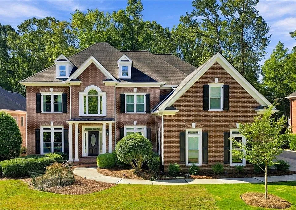 1140 River Laurel Dr