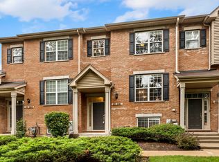 0S041 Kerry Ct, Winfield, IL 60190