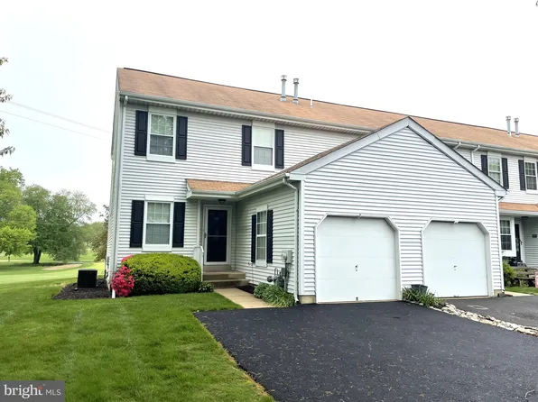 804 Putter Ct, Warrington, PA 18976