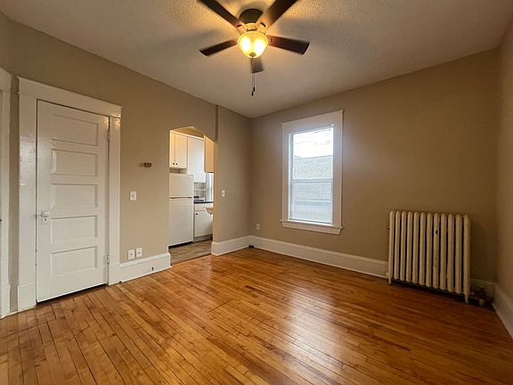 2nd image of 309 Dayton Ave #206