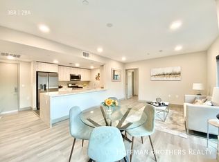 1534 Brockton Ave #307, Los Angeles, CA 90025