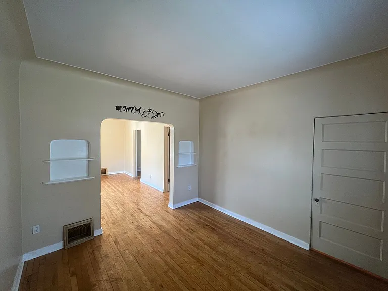 617 N 9th Ave E — Photo 13