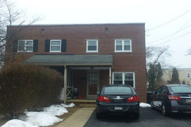 1st image of 725 Skyline Dr