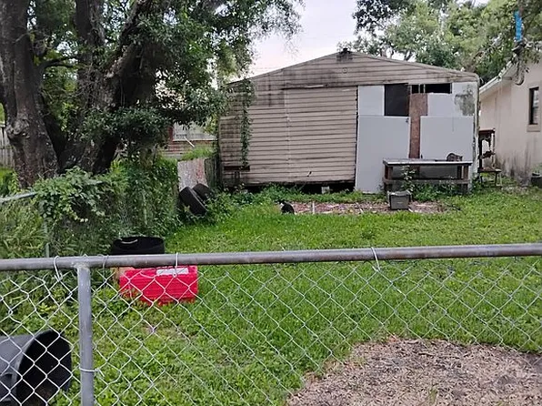 9916 Ethel St, Gibsonton, FL 33534