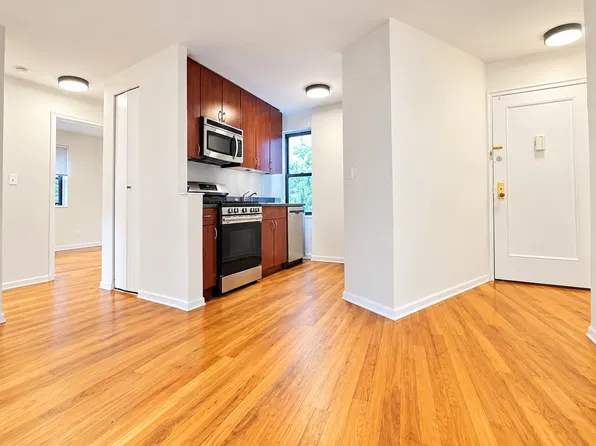 (undisclosed Address), Bayside, NY 11361