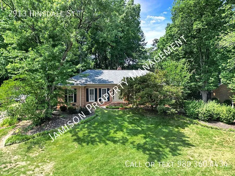 2913 Hinsdale St — Photo 30