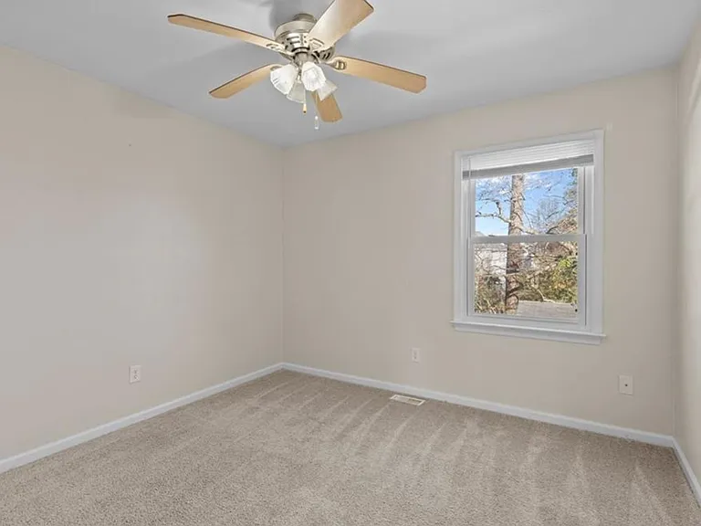 2428 Casey Ct — Photo 14