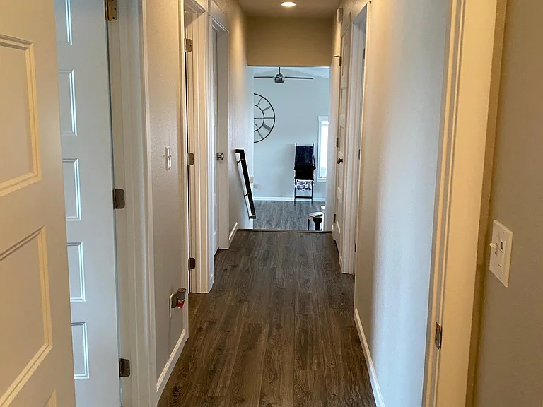 912 Indian Hills Dr — Photo 14
