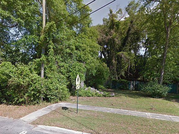 4th image of 3480 W Scott St