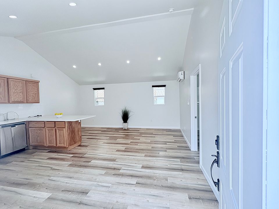 1st image of 11493 Hatteras St