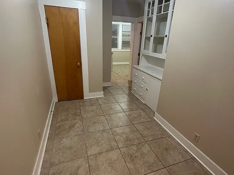 54 Sherman Ave #3 — Photo 7