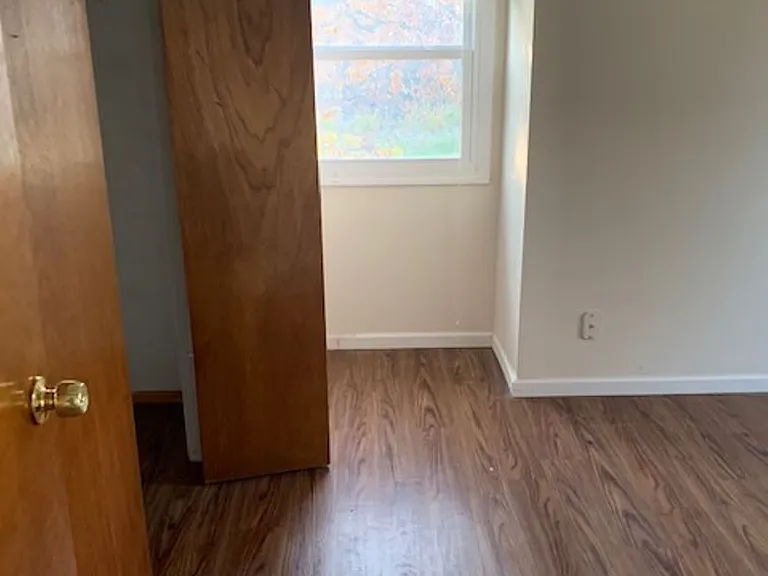 Angle-Tyler Apartments — Photo 8