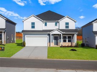 127 Firehole Rd, Gray Court, SC 29645