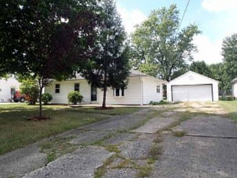 1st image of 210 Maryville Ln