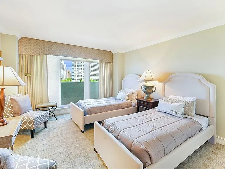 4005 Gulf Shore Blvd N #607 — Photo 15