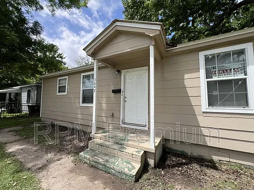 3647 Mission Dr Photo 1