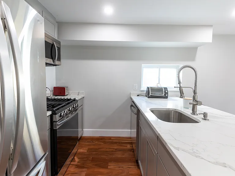45 Bates St NW #2 — Photo 4
