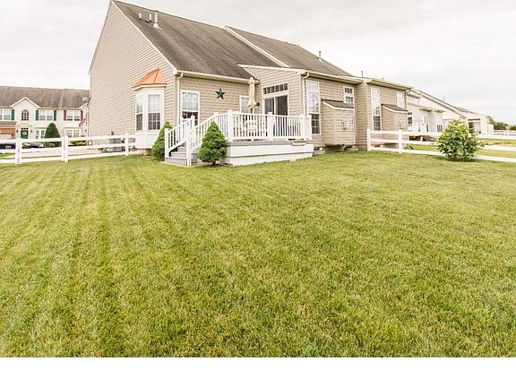 2nd image of 10 N Cummings Dr