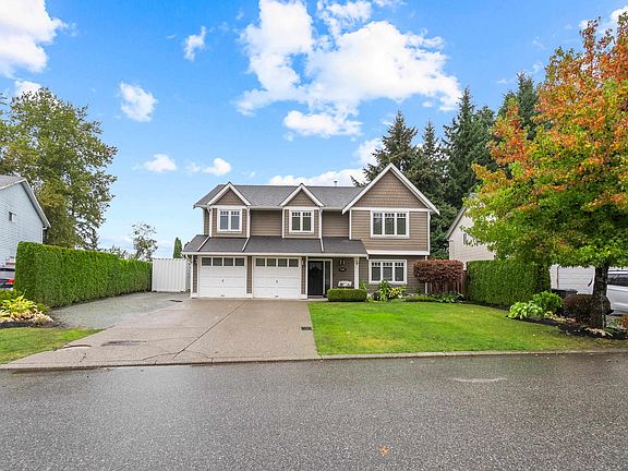 2nd image of 3781 Robson Dr