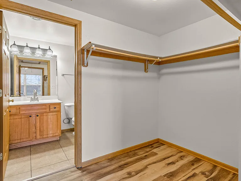 4311 W Howard Ave — Photo 15