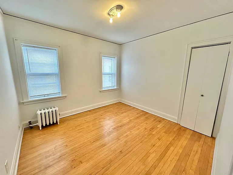 3819 N Oakland Ave — Photo 9